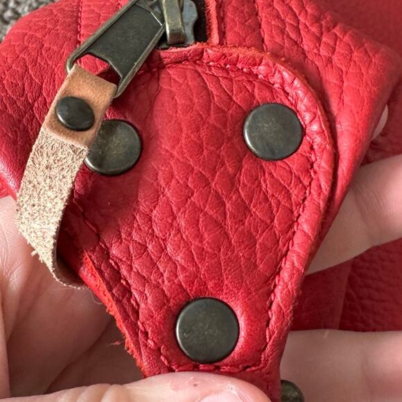 Saddleback leather Love 41 London Sling Large - Picture 4 of 9